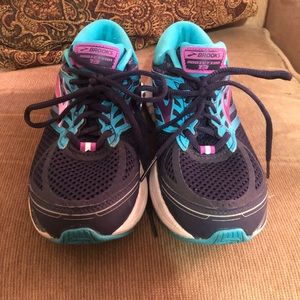 Brooks Addiction 13. Women’s size 8.5